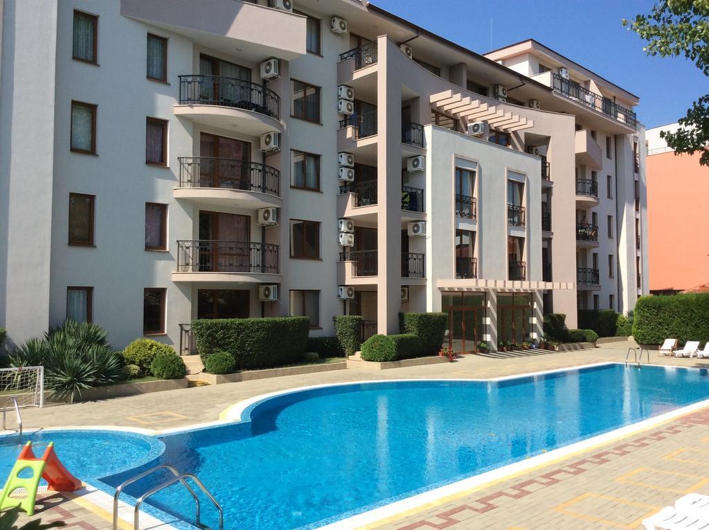 סאני ביץ' Alex Deluxe Apartments מראה חיצוני תמונה